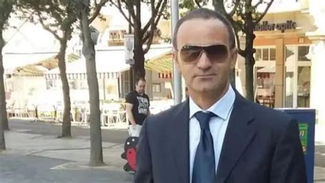 Calabria Omicidio A Botricello Il Figlio Accoltella Il Padre In Casa