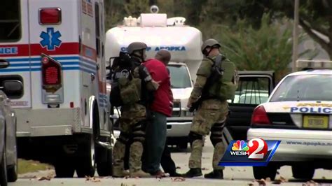 Man Surrenders After Apopka Standoff Youtube