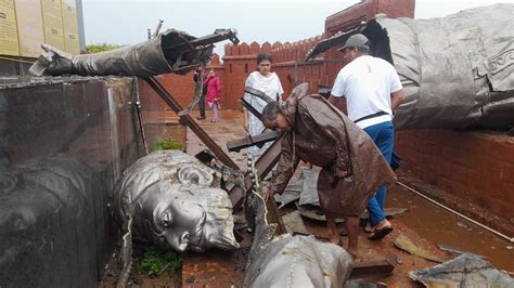 Indian Navy Deputes Team To Investigate Collapse Of Shivaji Statue In