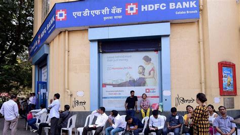 Hdfc Bank Suspends Senior Executive After Video Of Him Abusing