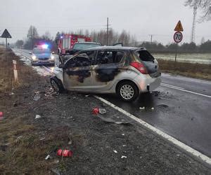 Miertelny Wypadek Pod Opocznem Latek Wyci Gni Ty Przez Wiadk W Z