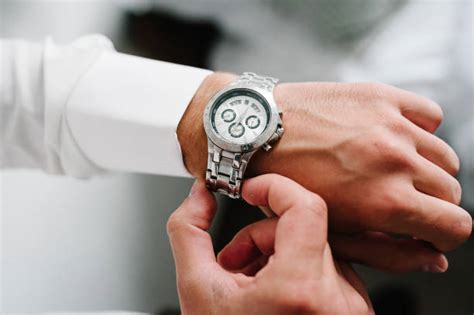 6500 Wrist Watch Arm Stock Photos Pictures And Royalty Free Images