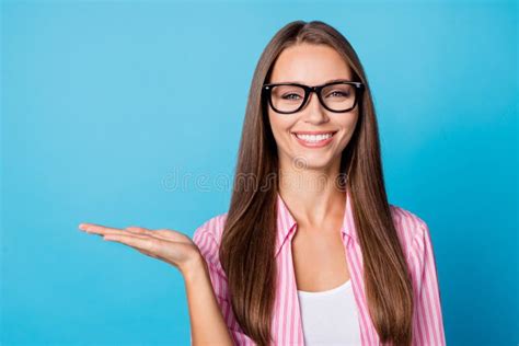 Portrait Of Optimistic Brunette Lady Hold Hand Wear Spectacles Pink