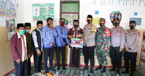 Kapolres Majalengka Silaturrahmi Dan Kunjungi Ketua Forum Komunikasi