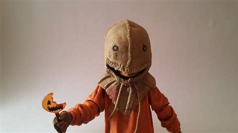 NECA TRICK R TREAT ULTIMATE SAM FIGURE YouTube