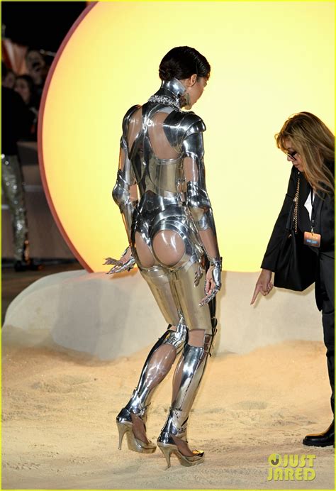 Zendaya Wows In A Futuristic Suit Of Armor At Dune Part Two World