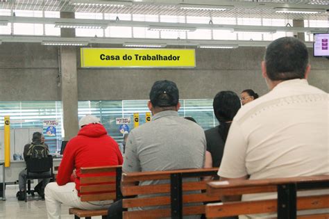 Casa Do Trabalhador Oferece Vagas Para Auxiliares De Log Stica