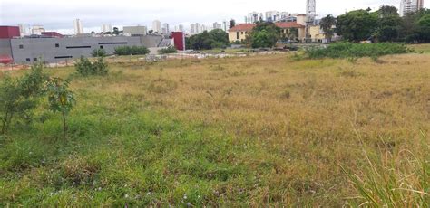 Terreno Lote Condomínio 19069 m² na Zona Leste em Jardim Anália