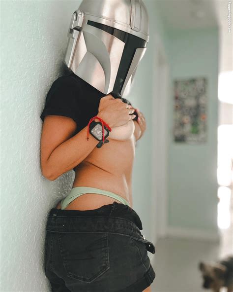 Suzee Fett Nude OnlyFans Leaks Fappening FappeningBook