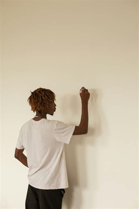 Writing Wall Photos, Download Free Writing Wall Stock Photos & HD Images