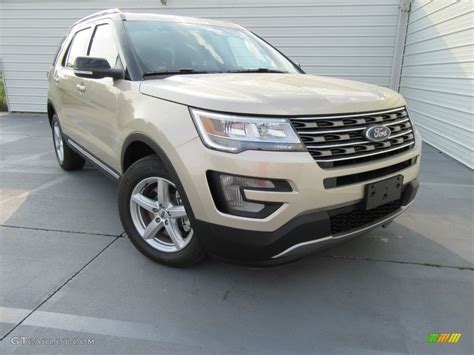 2017 White Gold Ford Explorer Xlt 115838426 Car Color