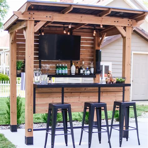 Cedar Springs Outdoor Bar – Backyard Discovery