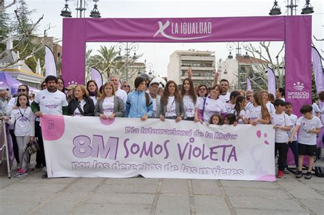 Cientos De Personas Participan En La Xviii Carrera Por La Igualdad