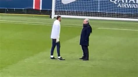 Fuga de informação revela discussão entre guarda redes do PSG e