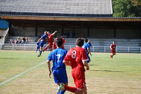 Album Coupe du Puy de Dôme 1er tour ESR A St club Football