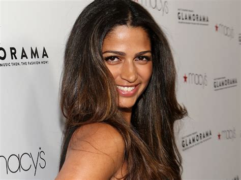 Camila Alves Love Her Hair And Makeup She S Gorgeous Camila Alves Her Hair Straight