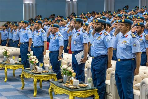 الدفاع الجوي والقوات الجوية الإماراتية تحتفل بيوم الوحدة