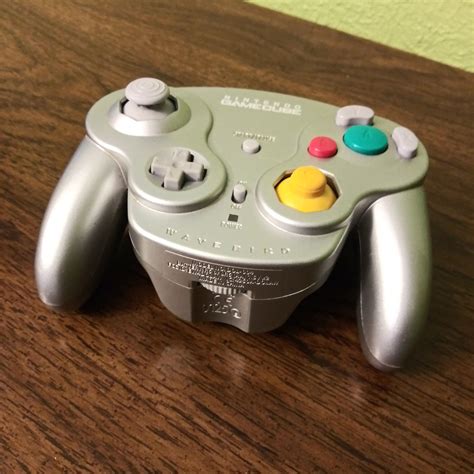 Official Nintendo Gamecube Silver Wireless Controller Etsy Wireless