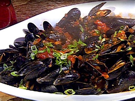 Mussels In Spicy Red Sauce Recipe Food Network