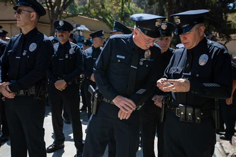 Lapd Ceremony Honors Reserve Officer Killed In The Line Of Duty Daily