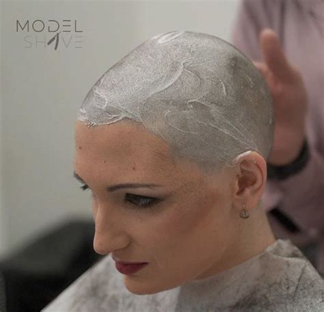 Pin By Roby Favarò On Shave Bald Women Shave Her Head Smooth Shave