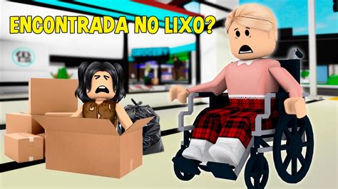 Roblox VOVÓ ENCONTROU UMA MENINA ABANDONADA NA RUA HISTORINHA