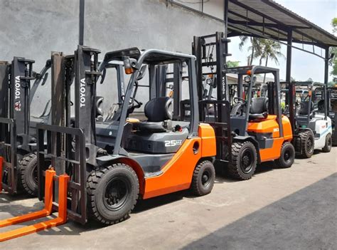 Forklift 10 Ton Spesifikasi Dan Rental Terpercaya Mutiara Forklift