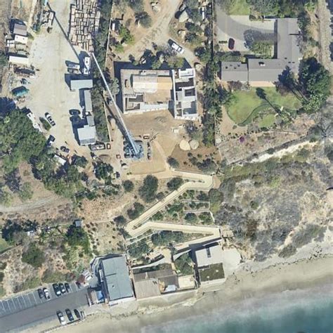 Laurene Powell Jobs House In Malibu CA Google Maps 2