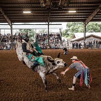 Authentic Texas Rodeo Experience | Virgin Experience Gifts