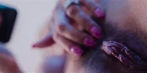 Ela Adorou O Dildo De Borracha Grosso E Grande Na Máquina De Foder Multi Orgasmic Mary Mary