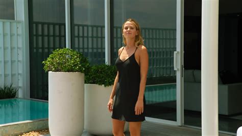 Nude Video Celebs Jocelyn Hudon Sexy Love In The Maldives