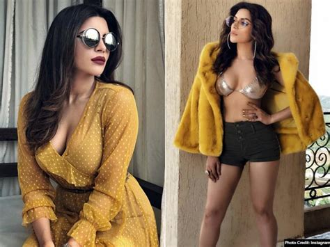 Shama Sikander Hot Instagram Pics Shama Share Her Sexy Bold And Beautiful Photos On Social