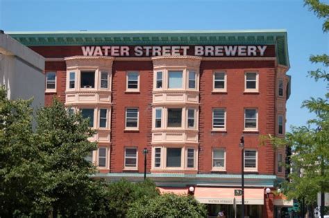 Water Street Brewery: Milwaukee | Brewery, Places, Brew pub