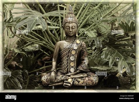 Siddhartha Gautama Hi Res Stock Photography And Images Alamy