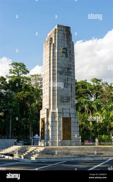 Malaysian National Monument Tugu Negara Stock Photo Alamy