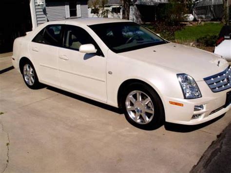 2005 Cadillac Sts 46k Miles Pearl White Very Nice Sell Or Trade For