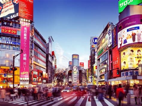 People Crossing Street In Shibuya Tokyo X Wallpaper Teahub Io