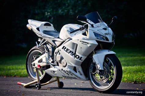 Repsol White