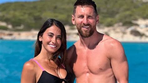 Antonela Le Sacó Una Foto A Messi En Medio De Sus Vacaciones Pero Un Detalle En Un Emoji Llamó