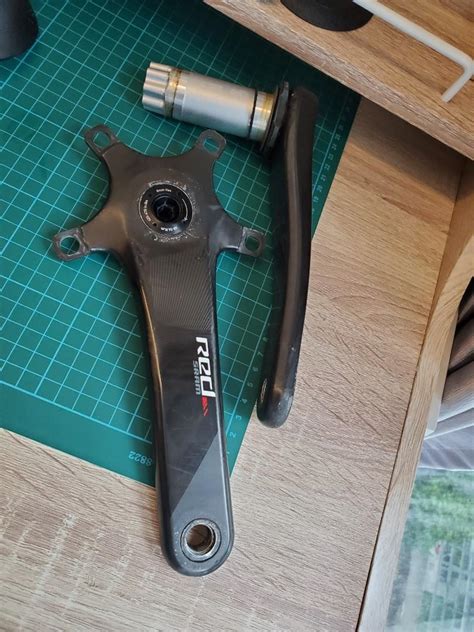 sram red carbon crankset bb  sports equipment bicycles parts
