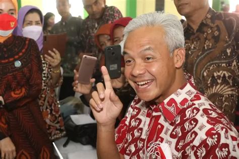 Klarifikasi Soal Siap Jadi Capres Ganjar Pranowo Tiba Di Kantor