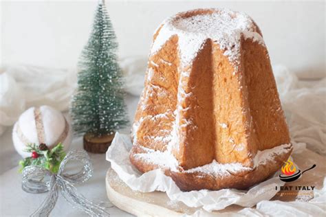 Pandoro fast recipe with 8 hours and just one dough - I Eat Italy