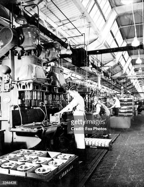 Curtiss Wright Plant Photos Et Images De Collection Getty Images