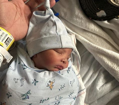 Chrisean Rock Blasts Blueface For Posting Their Baby S Genitals