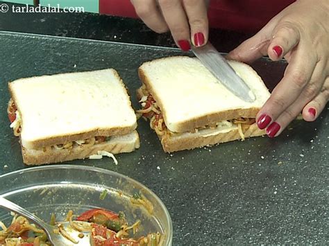 Vegetable Noodle Grilled Sandwich Recipe Noodles Masala Sandwich