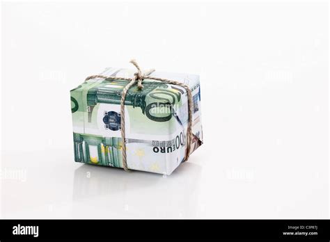 100 Euro Notes Hi Res Stock Photography And Images Alamy