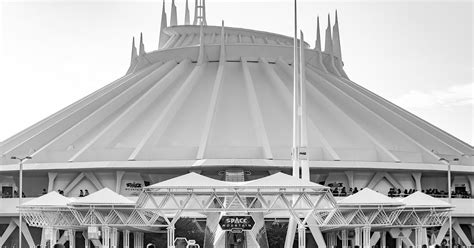 Striking Structural Space Mountain