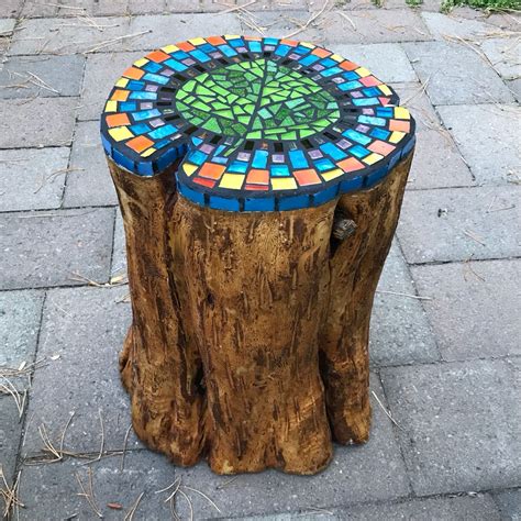 ways  decorate tree stumps artofit