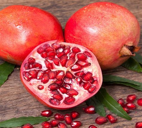 Benefits Of Eating Pomegranate