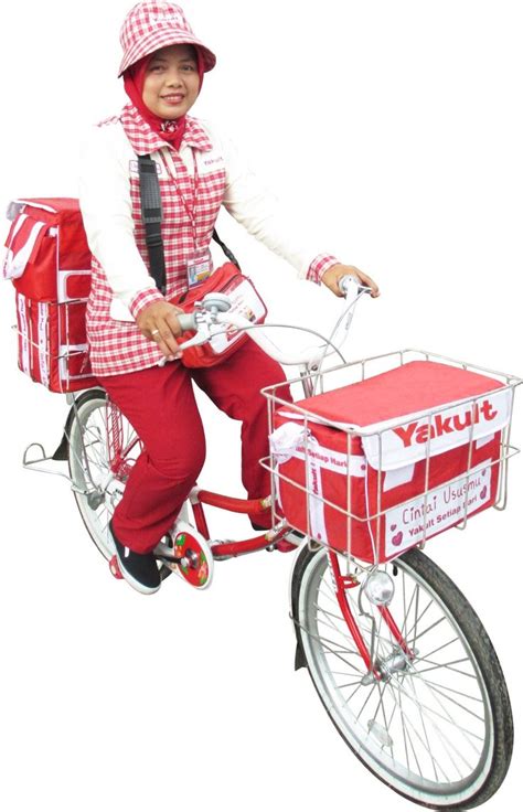 Yakult Lady Animasi